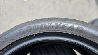Letní pneu 275/35/19 Goodyear - 9