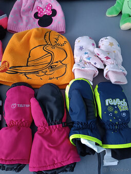 Prodám dětské čepice, kus 20kč, - 9