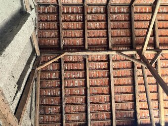 Demolice stodoly - 9