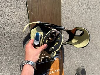 Snowboard Arbor coda Rocker 157cm hezky stav - 9