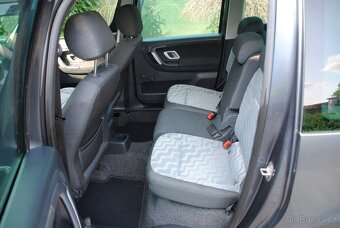 Škoda Roomster 1.2 51kW - climatronic - výhřev sedadel - 9