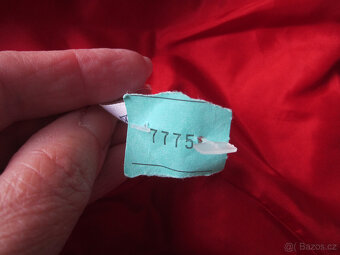 Sytě červený zimní kabát vel. M/38, 100% vlna - 9