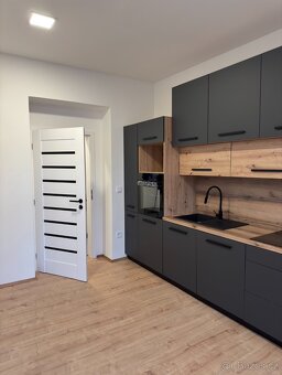 Pronájem bytu 1+1, 40 m² – Přibyslav, Bechyňovo náměstí - 9