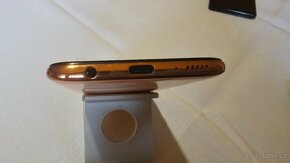 Samsung Galaxy A40 - oranžový - 9