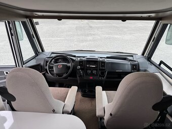 Pilote Essentiel G740, původ ČR - 9