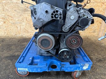 ČÁSTEČNĚ NASTROJENÝ MOTOR 1.9 TDI 74KW ATD - 9