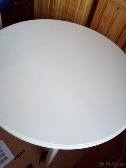 Prodám jídelní stůl kulatý 90cm - 9