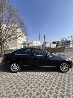 Mercedes-Benz Třídy C, 180 KOMPRESSOR - 9