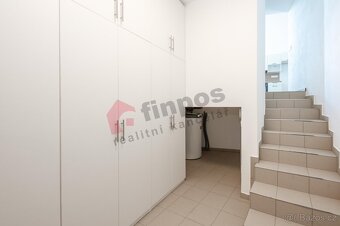 Prodej atypického bytu 1+1 v Benešově, Masarykovo nám. - 9