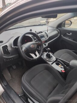 Kia Sportage 3 SL 2CRDI 4x4 nová STK - 9
