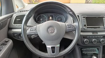 VW SHARAN 2.0 TDi 130KW DSG NAVI KAMERA WEBASTO ORIG.TAŽNÉ - 9