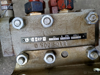 hydraulické filtry a rozvaděč - 9