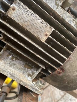 Hoblovka s frézkou - 9