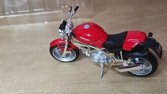 Dobrý den prodám, překrásnou sbírku šesti motorek, - 9