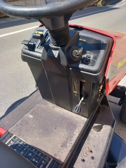 Prodám zahradní traktor MTD 12Hp - 9