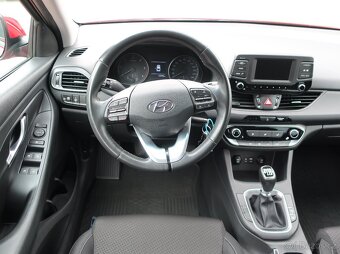 Hyundai i30 FB 1.6CRDi 100kW TAŽNÉ ČR 1MAJITEL SERVISKA - 9