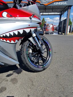 Yamaha yzf r125 2014 - 9