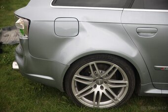 Audi RS4 Avant B7 4.2FSI 309kW RECARO - havarované - 9