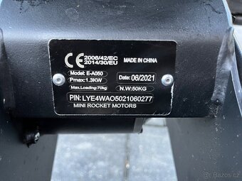 Dětská Aku čtyřkolka Mini Rocket 1300W - 9