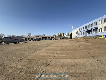 Pronájem parkovacích kójí 165m2, a parkovacího/skladovacího - 9