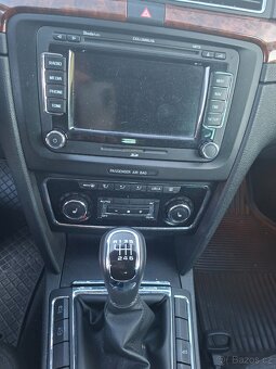 ŠKODA SUPERB 2.0TDI/125KW-PO SERVISU - 9
