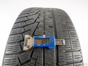 Jeep Grand Cherokee - 18" alu kola - Zimní pneu - 9