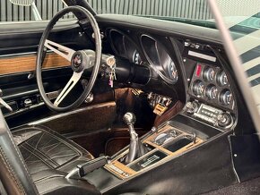 Chevrolet Corvette C3 5,7 V8 - 9