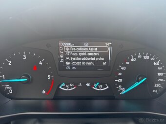 Ford Focus 1.5TDCI Trend-1.MAJITEL -ČR - 9