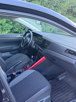Volkswagen Polo VI 1.0 Comfortline • 2018/2019 • 81 500 km - 9