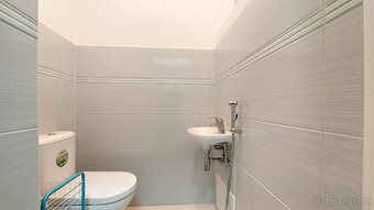 Nádherný byt 3+1 v centru Č. Budějovic - 9