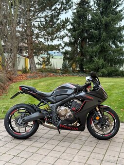 HONDA CBR 650R 2019 (v TP 35 kw jinak plně otevřena) - 9