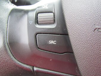 Peugeot 208 1.2 VTi ,  60 kW benzín, 2013 - 9