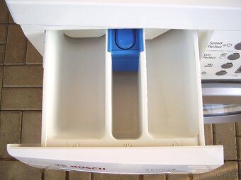 Pračka BOSCH na 7 kg prádla - 9