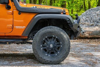 Jeep Wrangler Mountain 3,8 V6 LPG A/T 4x4 aj na splátky - 9