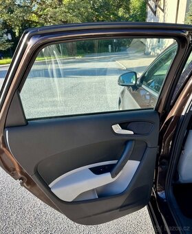 Audi A1 Sporback 1.6 TDi.66 kw - 9
