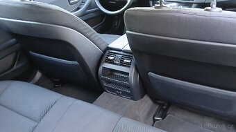 BMW 520d kombi - 9