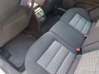 Škoda Octávia II kombi 2.0, 4x4 - 9