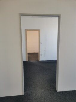 Pronájem kanceláří v Hradci Králové 99m2, ev.č. 00098 - 9