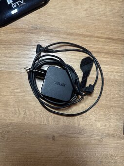 Asus Zenbook (notebook) - 9