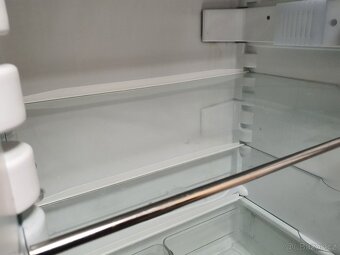 MIELE A++ pěkná TOP úsporná lednice s mrazákem - 9