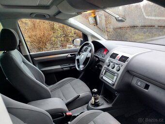 Volkswagen Touran 2.0TDI - 9