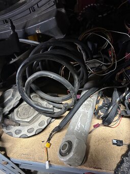 Soubor dílů BMW E39 525d M57 CENA ZA VŠE - 9