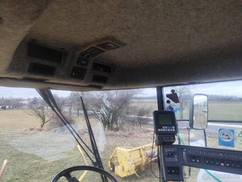 Řezačka New Holland FX 48 - 9