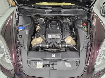 Porsche Cayenne Turbo 958 (92A) 4.8 V8 Biturbo | 368 kW - 9