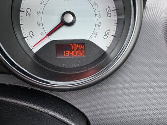 Díly z tohoto vozu Peugeot 308cc 2.0hdi - 9