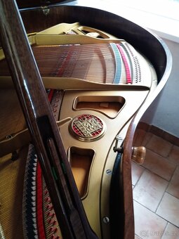 Klavír křídlo Petrof model V, Baroko Gavota Chippendale - 9