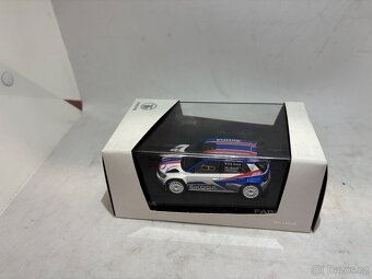 Modely aut Abrex - 9
