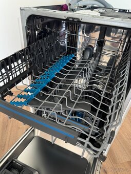 Úzká vestavná myčka Electrolux EES42210L – 45 cm, plně funkč - 9