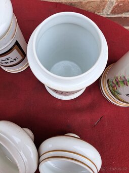 Porcelánové barokní lékárnické dózy - 9