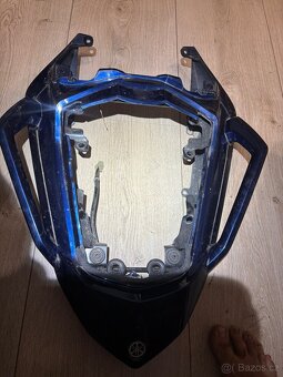 Podsedadlovy plast s madlama na yyamaha Fz1 Fazer 06- - 9